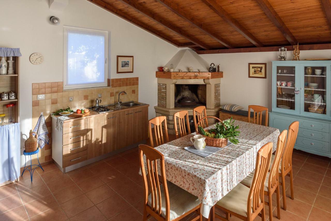 Apartment Perusko Pula Zewnętrze zdjęcie