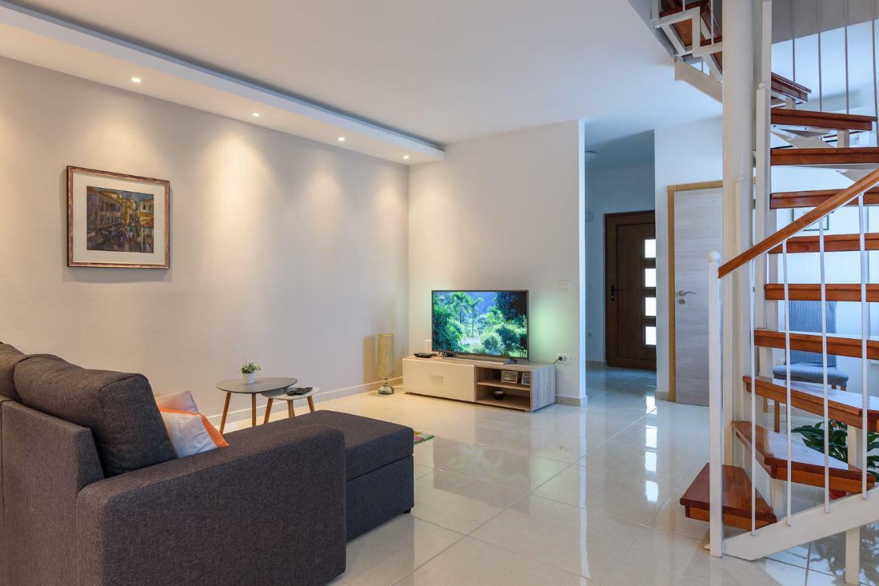 Apartment Perusko Pula Zewnętrze zdjęcie