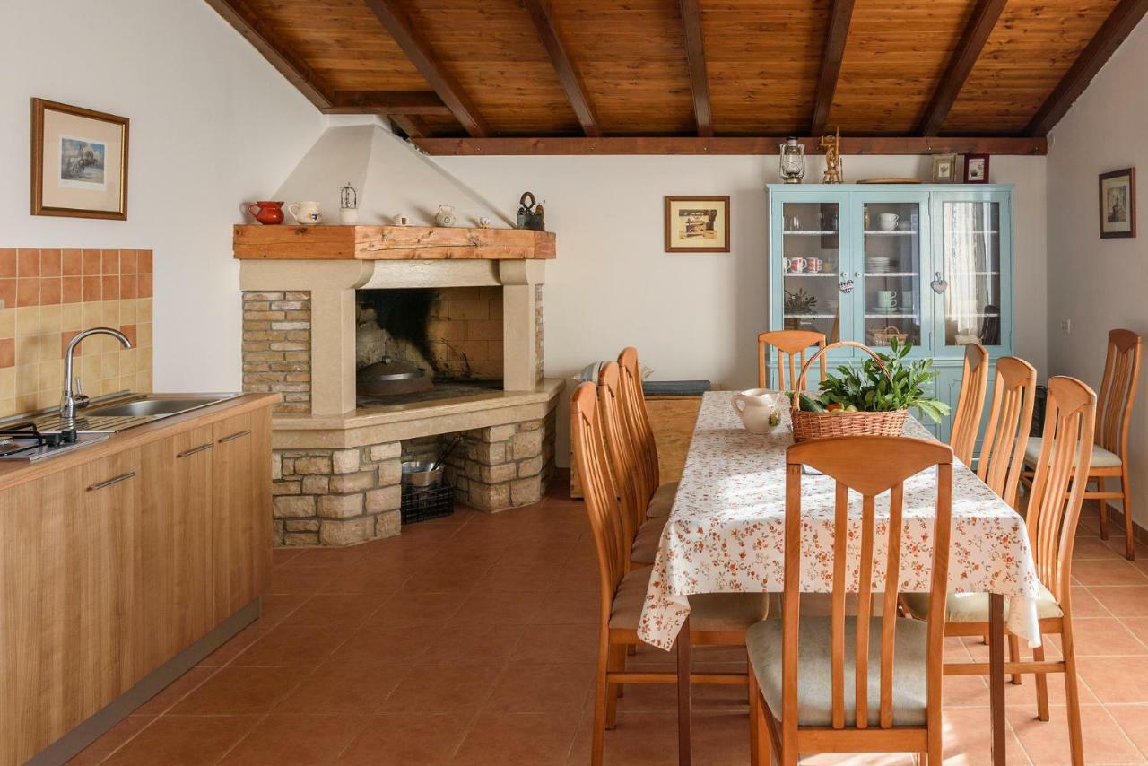 Apartment Perusko Pula Zewnętrze zdjęcie